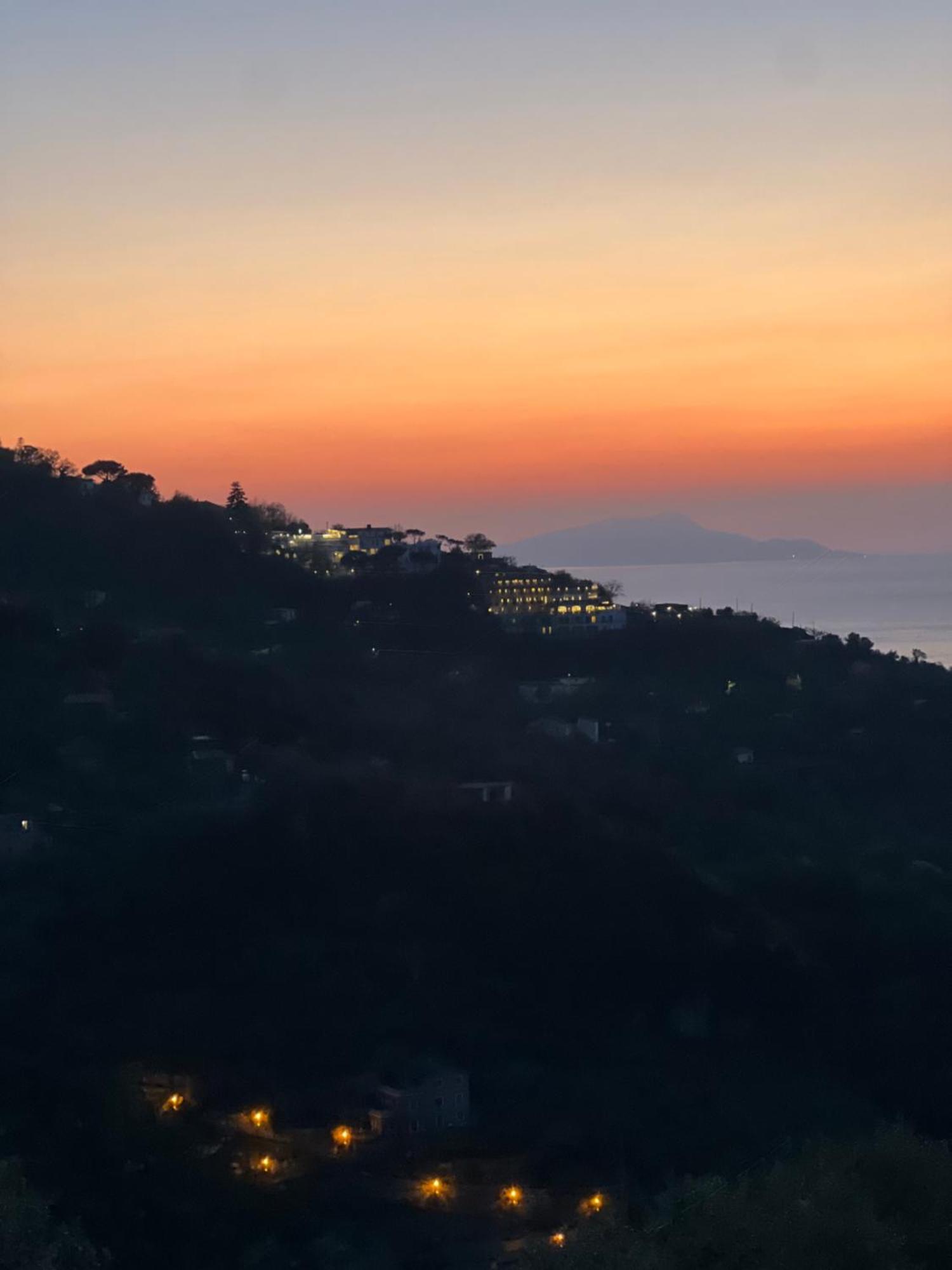 Agriturismo Le Grottelle Villa SantʼAgata sui Due Golfi Eksteriør bilde